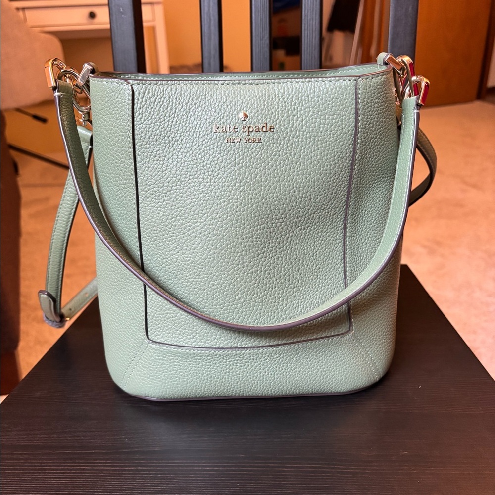 EUC Kate Spade Lena Bucket Bag in green